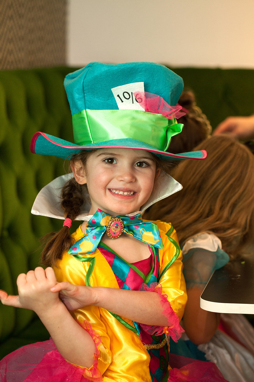Mad Hatter Deluxe Costume Child Alice in Wonderland Dress with Hat and Bow