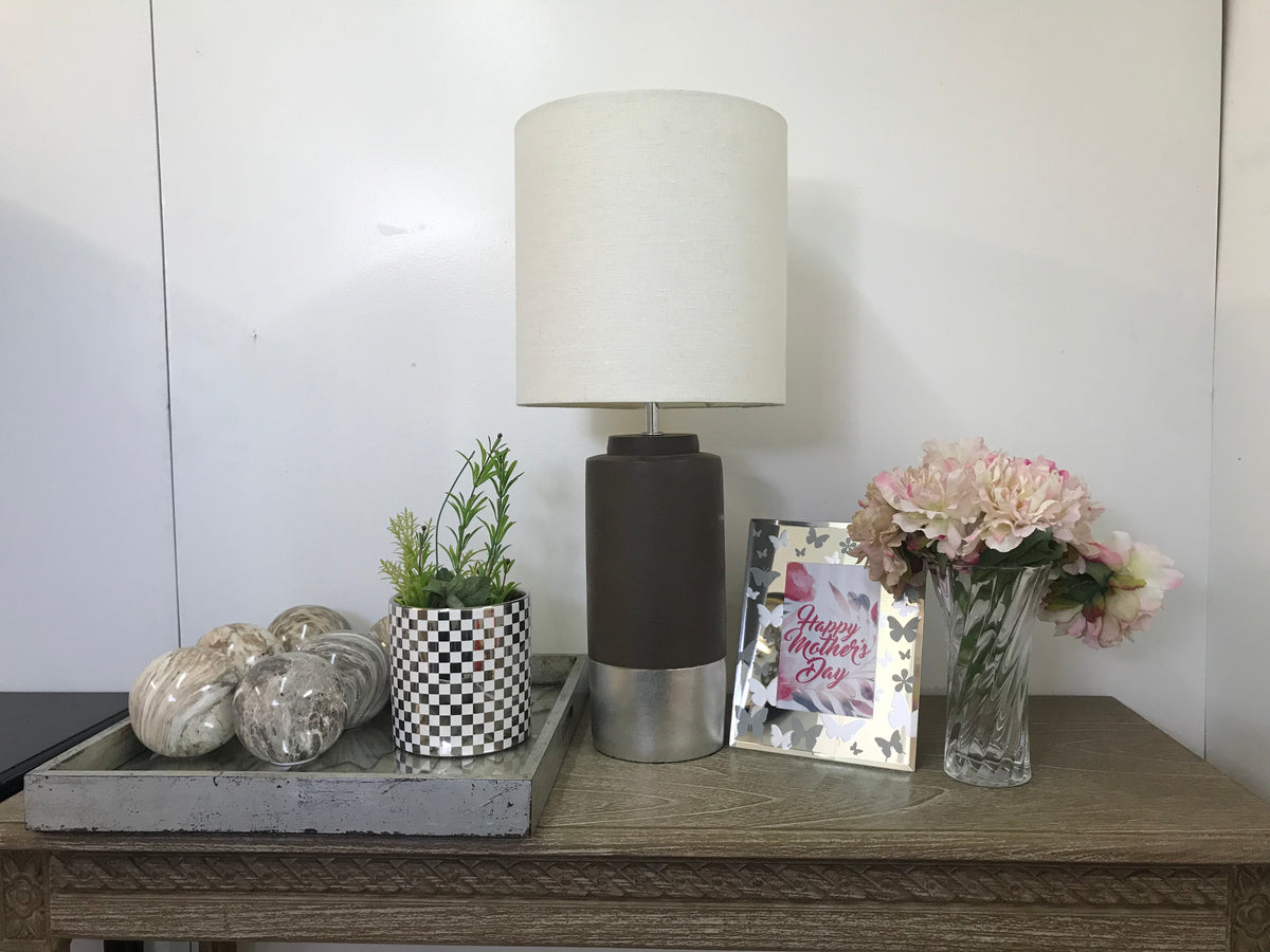 Clear Glass Curved Column 20cm Spiral Pattern Decorative Flower Vase
