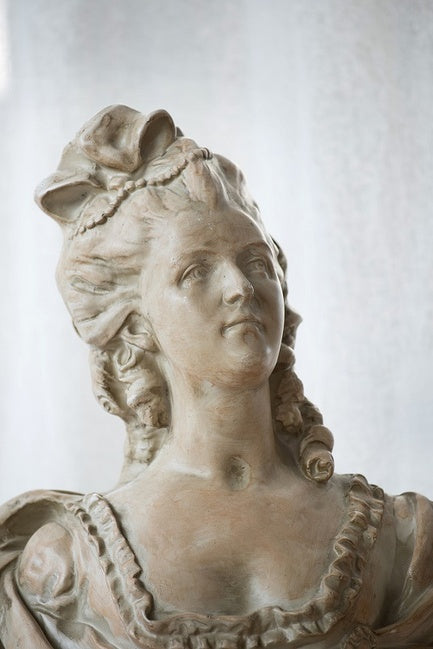 Young English Lady Bust Sculpture 64cm Weathered Finish Classic Decor