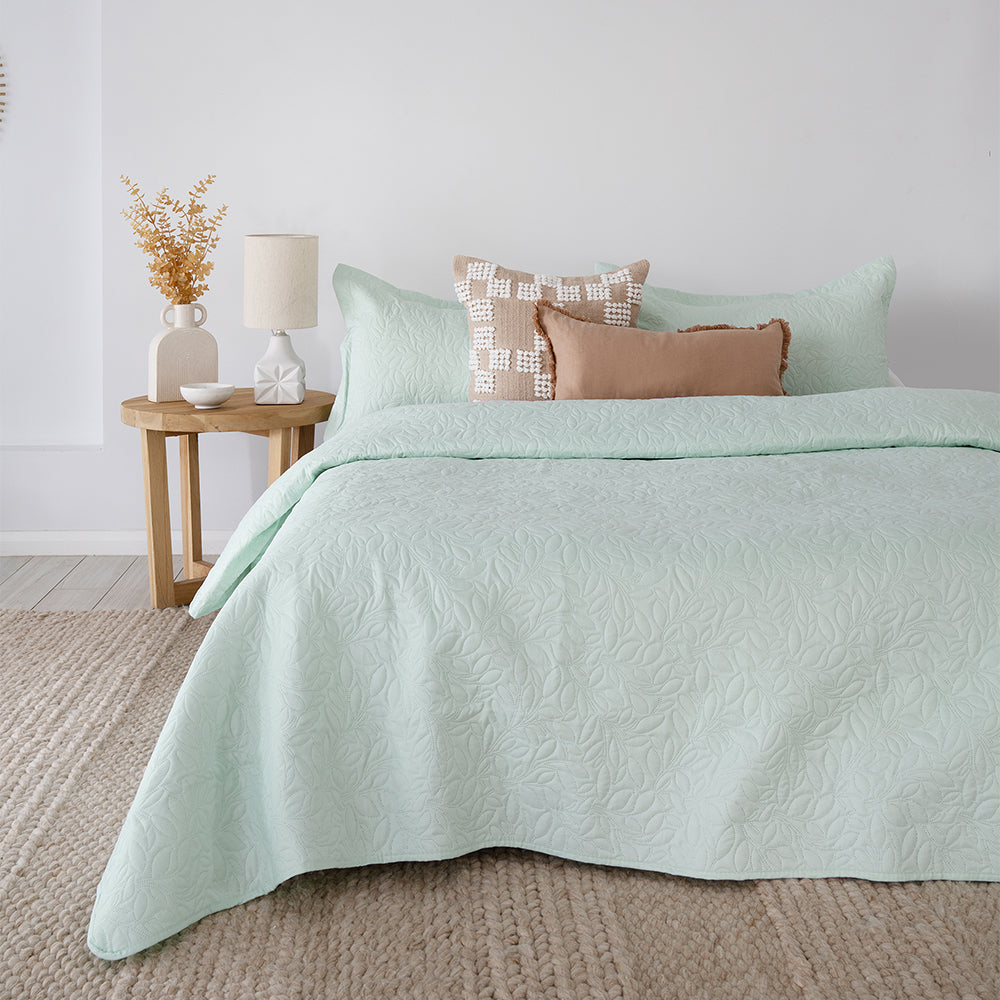 Bambury Botanica Coverlet Set