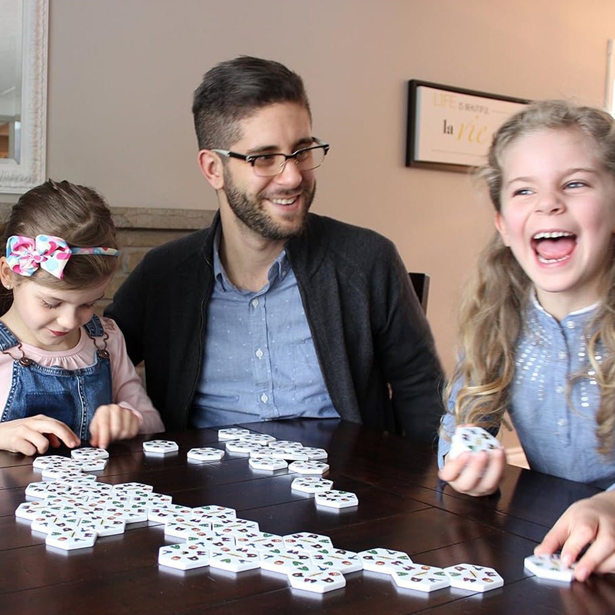 Honeycombs Le Jeu The Game Tile-Matching Wild Honeybee 3 Ways to Play