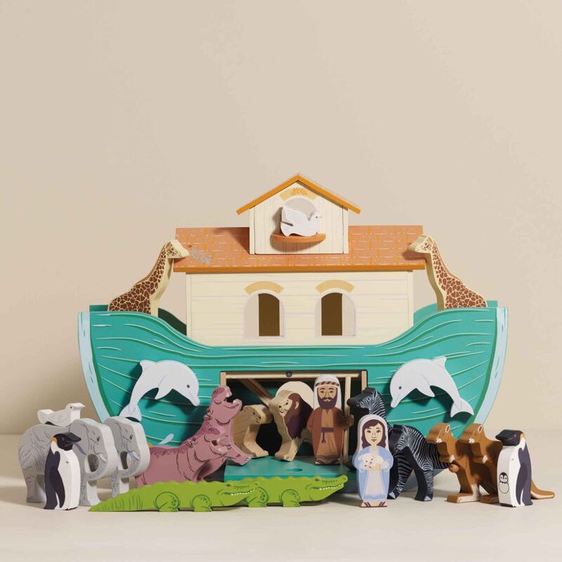 Le Toy Van Wooden Noah Ark Toy Set Hand Painted Animals Figures Classic Playset