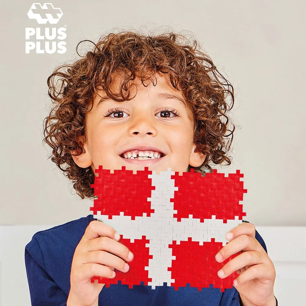 Plus-Plus Learn to Build Flags of the World 700pc STEM Construction Toy Set