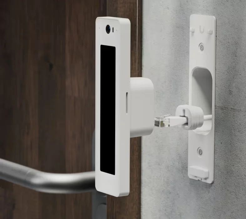 Ubiquiti G3 Reader Pro White Third Generation Indoor Outdoor NFC Reader and Intercom with Apple Touch Pass Support