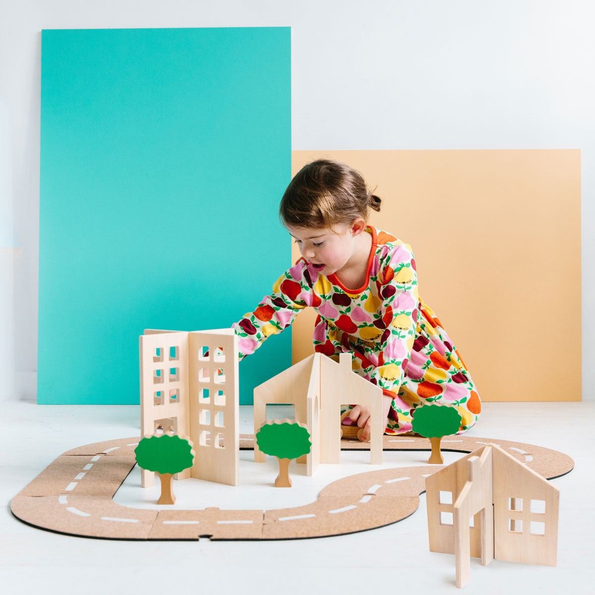 Wooden Cork Road Play Set with Buildings & Cars - 21 Piece Activity Set