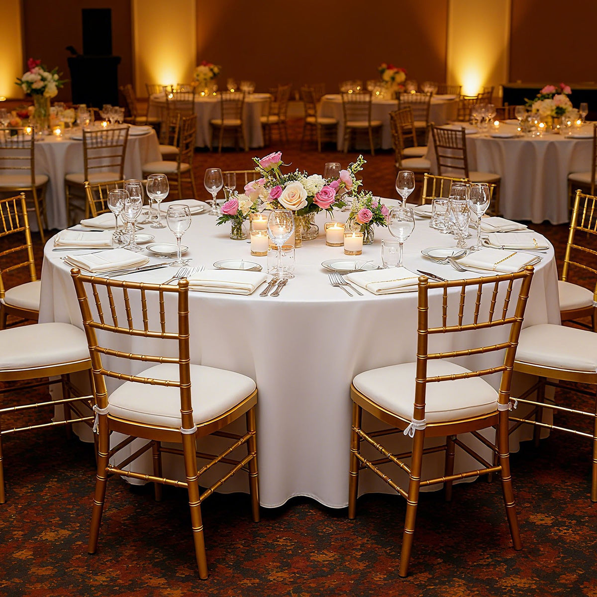 White Round Tablecloths 2-Pack 120in Stain Wrinkle Resistant Polyester Events