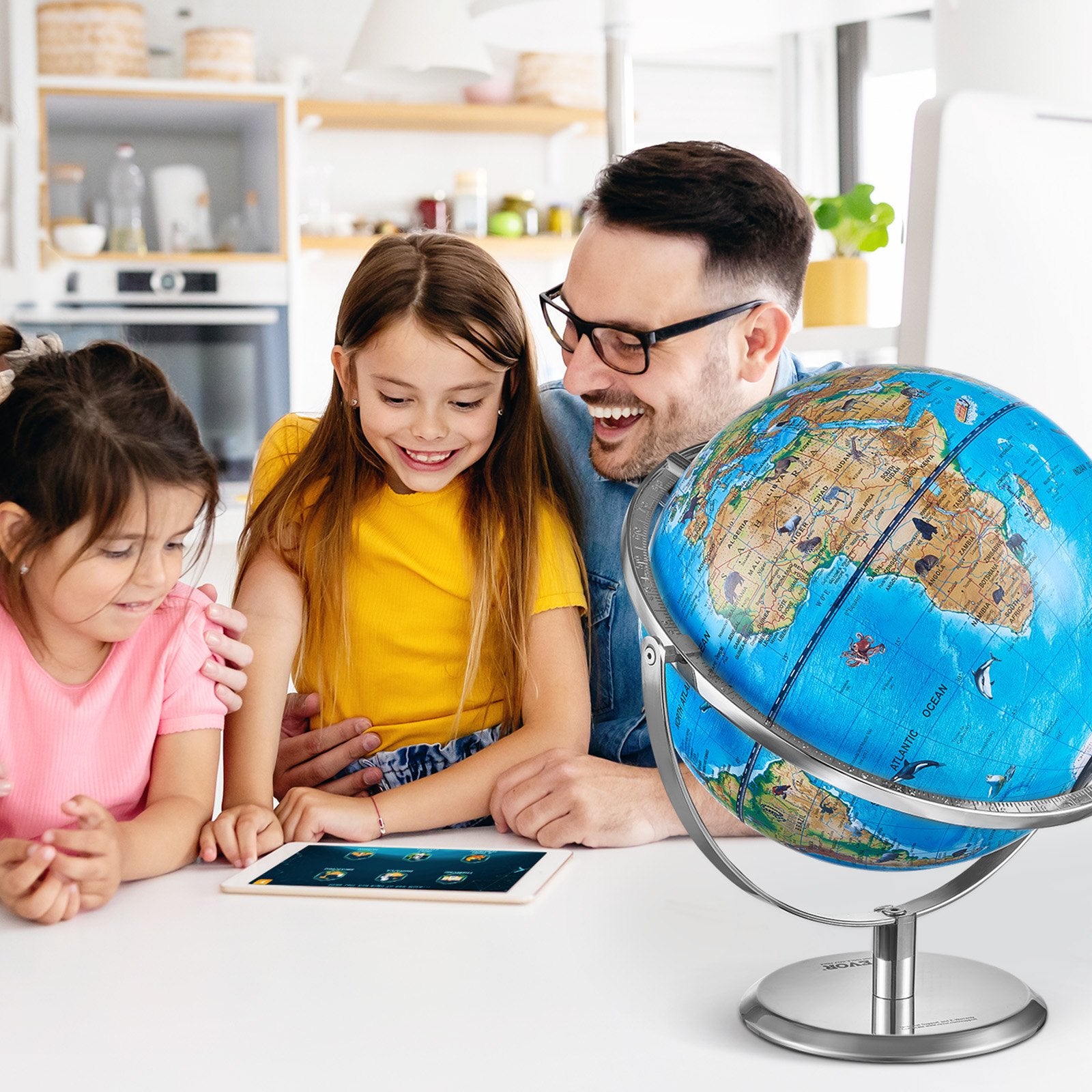 Interactive 254mm AR Educational Globe for Kids with LED Light and 720° Rotation