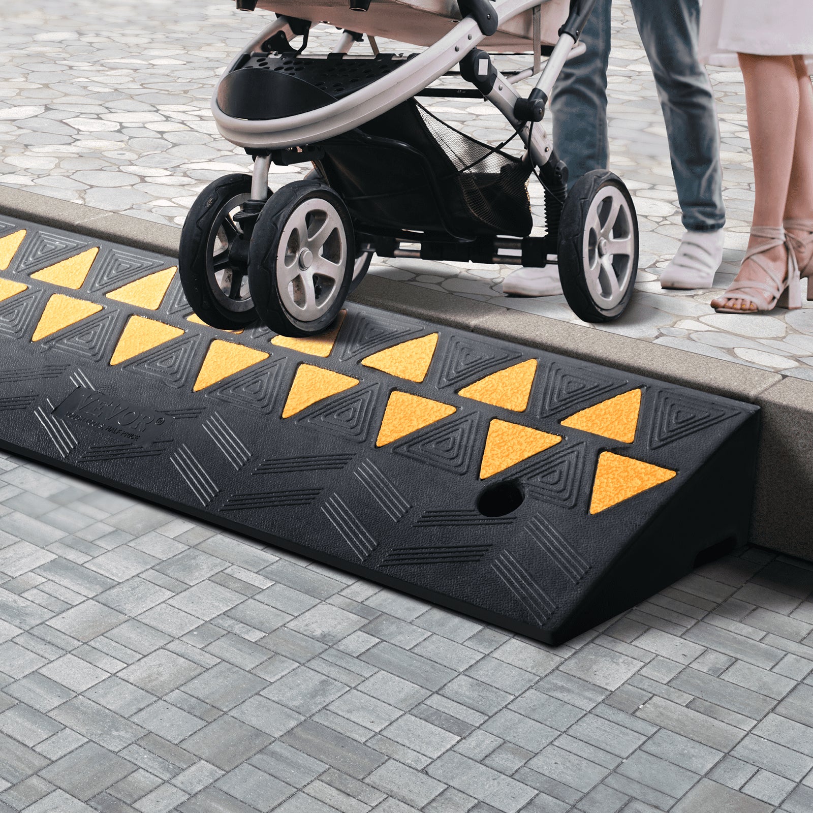 Rubber Curb Ramp 9cm Rise 25x100cm Heavy-Duty 15T Driveway Ramp for Vehicles