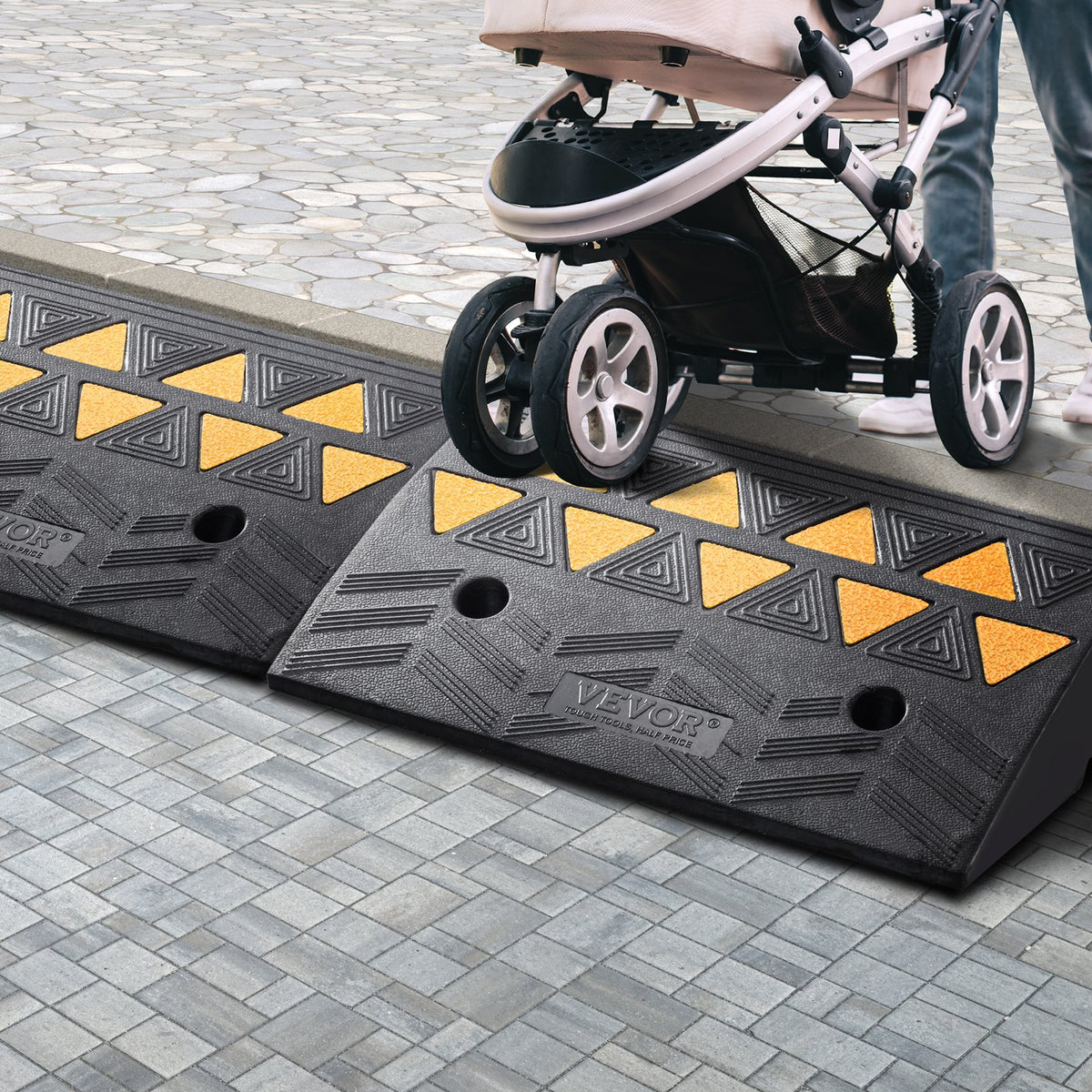 Rubber Curb Ramp 2 Pack 12.7cm Rise Heavy-Duty 15 Ton Load Driveway Ramps