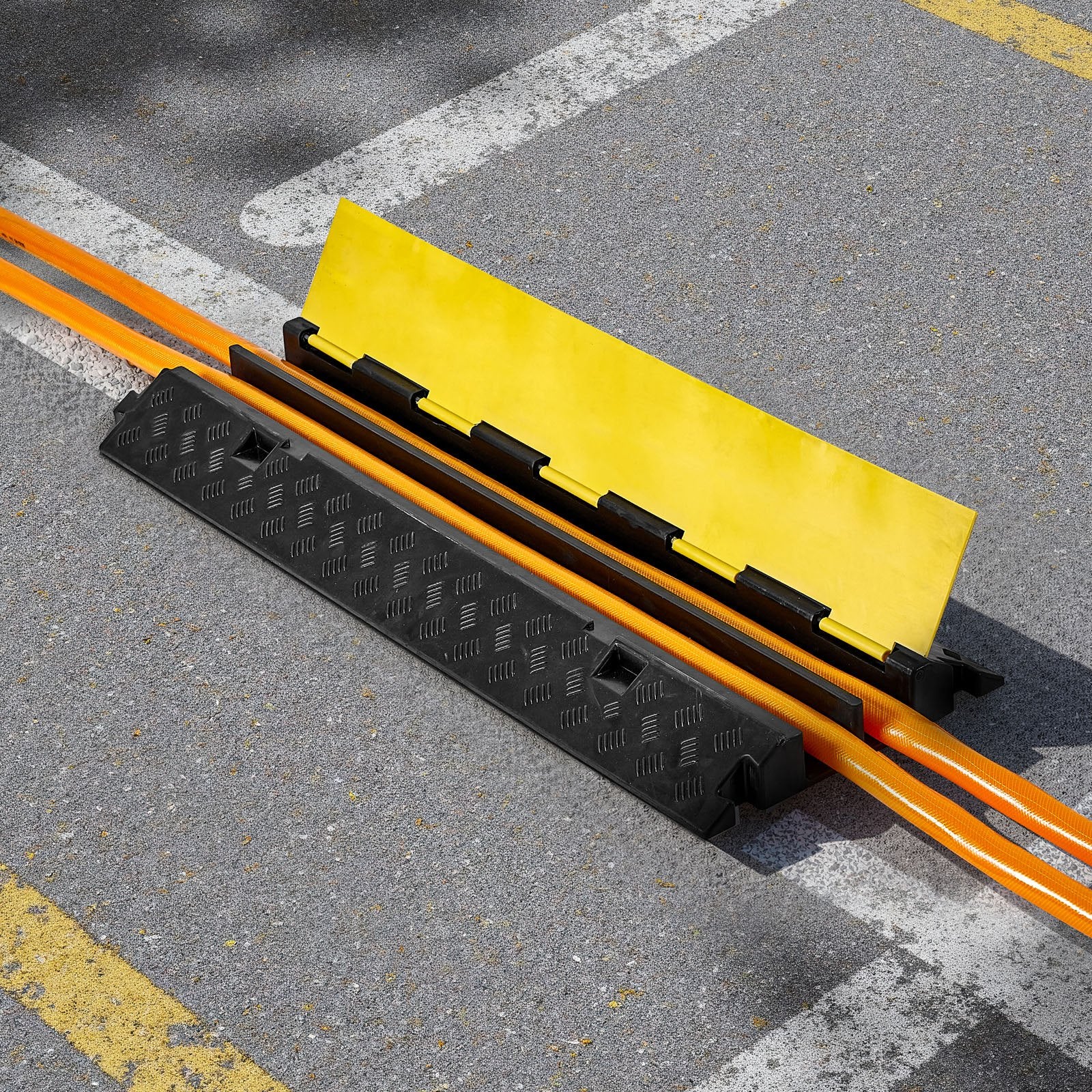 Cable Protector Ramp 9,979kg 2-Channel Heavy Duty Rubber Wire Cover 1 Pack