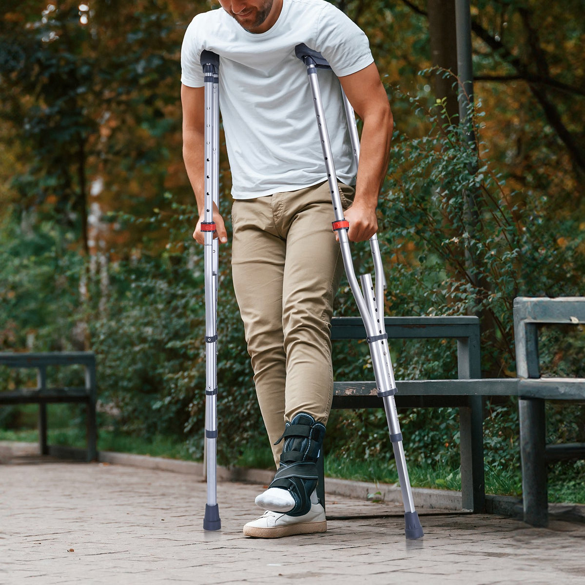 Adjustable Underarm Crutches 13-Level Aluminum Lightweight Pair 300lbs Capacity